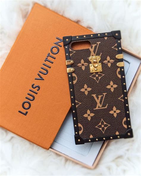 louis vuitton liquor case|authentic Louis Vuitton phone case.